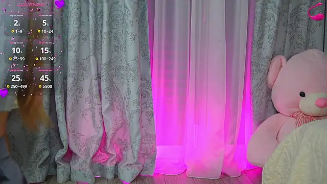 EvaSparks  online show from March 2026 11:20:01 PM