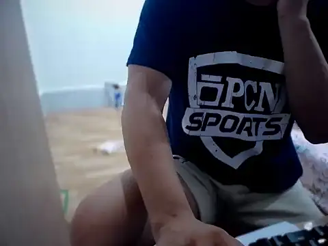 Snapshot of Cloudycockcare chatting on October 2025 08:59:01 AM Cloudycockcare online show from October 2025 08:59:01 AM