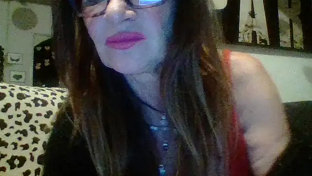 Snapshot of gildamilf chatting on November 2025 07:47:01 PM gildamilf online show from November 2025 07:47:01 PM