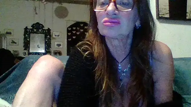 gildamilf online show from March 2026 07:07:02 PM