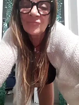 gildamilf online show from April 2026 07:51:01 PM