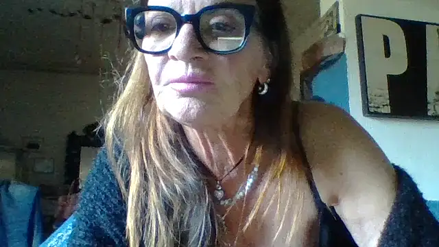 gildamilf online show from April 2026 03:41:01 PM