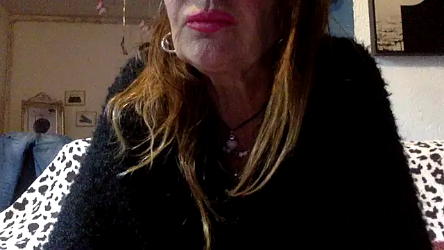 Snapshot of gildamilf chatting on October 2025 11:53:02 AM gildamilf online show from October 2025 11:53:02 AM