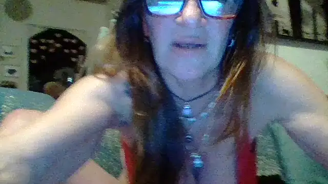 gildamilf online show from April 2026 07:44:02 PM