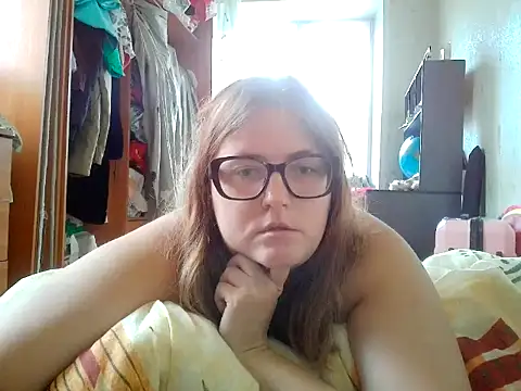 Snapshot of DesireMelissa chatting on July 2026 07:37:01 AM DesireMelissa online show from July 2026 07:37:01 AM