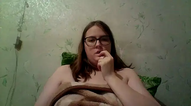 Snapshot of DesireMelissa chatting on February 2025 08:22:01 PM DesireMelissa online show from February 2025 08:22:01 PM