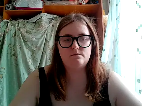 Snapshot of DesireMelissa chatting on June 2026 08:57:01 AM DesireMelissa online show from June 2026 08:57:01 AM