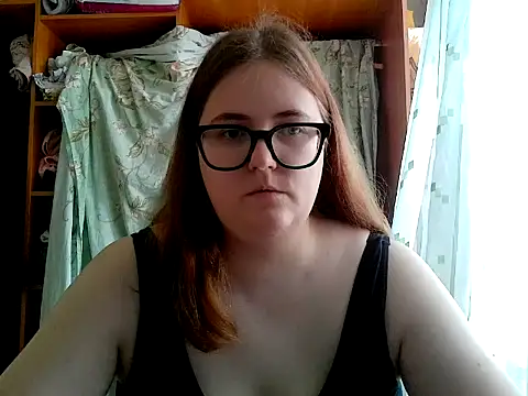 Snapshot of DesireMelissa chatting on June 2026 05:40:02 AM DesireMelissa online show from June 2026 05:40:02 AM