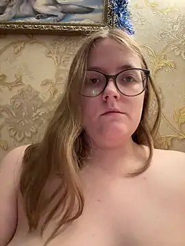 Snapshot of DesireMelissa chatting on February 2025 08:14:02 PM DesireMelissa online show from February 2025 08:14:02 PM