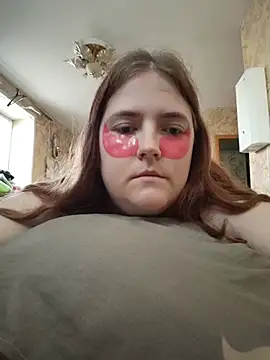 Snapshot of DesireMelissa chatting on June 2026 02:28:01 AM DesireMelissa online show from June 2026 02:28:01 AM