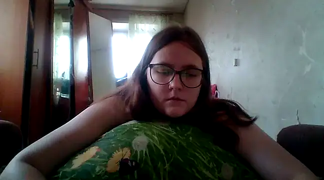 Snapshot of DesireMelissa chatting on March 2025 05:47:02 AM DesireMelissa online show from March 2025 05:47:02 AM