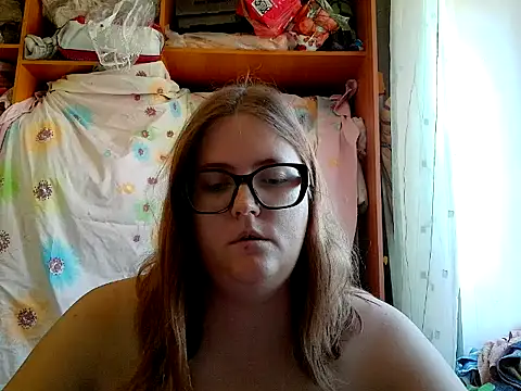 Snapshot of DesireMelissa chatting on July 2026 06:13:01 AM DesireMelissa online show from July 2026 06:13:01 AM