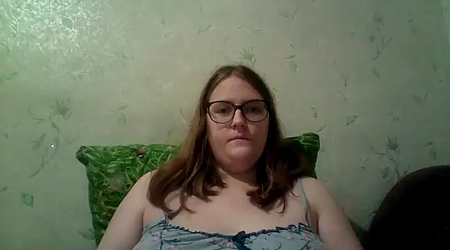 Snapshot of DesireMelissa chatting on February 2025 04:16:01 PM DesireMelissa online show from February 2025 04:16:01 PM