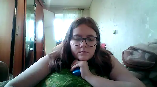 Snapshot of DesireMelissa chatting on March 2025 11:00:02 AM DesireMelissa online show from March 2025 11:00:02 AM