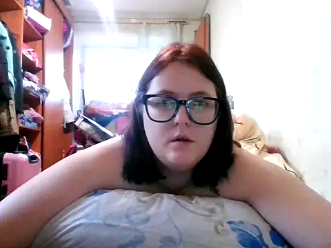 Snapshot of DesireMelissa chatting on October 2025 05:29:02 AM DesireMelissa online show from October 2025 05:29:02 AM