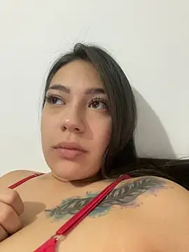 Snapshot of Latina_vanessa chatting on September 2025 01:02:01 AM Latina vanessa online show from September 2025 01:02:01 AM