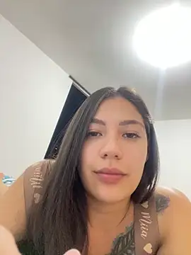 Latina vanessa online show from January 2026 03:43:02 AM