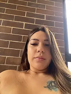 Snapshot of Latina_vanessa chatting on June 2026 07:20:01 PM Latina vanessa online show from June 2026 07:20:01 PM