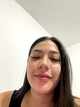 Latina vanessa online show from December 2025 02:21:01 AM