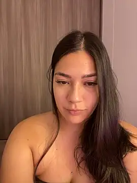 Snapshot of Latina_vanessa chatting on February 2025 10:37:01 PM Latina vanessa online show from February 2025 10:37:01 PM