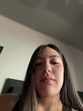 Latina vanessa online show from February 2026 01:12:01 PM