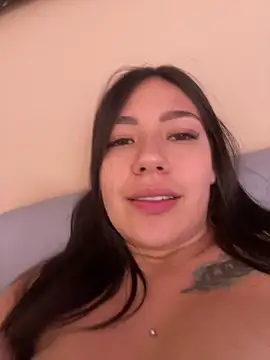 Latina vanessa online show from April 2026 03:00:02 AM