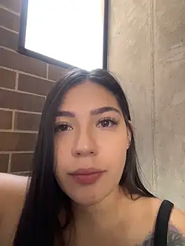 Latina vanessa online show from May 2026 08:16:01 PM