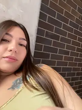 Snapshot of Latina_vanessa chatting on June 2026 03:51:02 PM Latina vanessa online show from June 2026 03:51:02 PM
