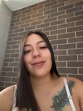 Latina vanessa online show from May 2026 05:01:02 PM
