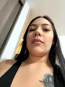 Snapshot of Latina_vanessa chatting on October 2025 10:54:01 PM Latina vanessa online show from October 2025 10:54:01 PM