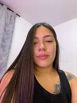 Snapshot of Latina_vanessa chatting on March 2025 04:05:02 AM Latina vanessa online show from March 2025 04:05:02 AM