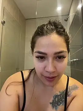 Snapshot of Latina_vanessa chatting on October 2025 10:13:01 PM Latina vanessa online show from October 2025 10:13:01 PM