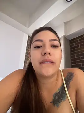 Latina vanessa online show from May 2026 01:17:02 PM