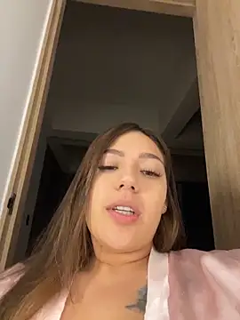 Snapshot of Latina_vanessa chatting on June 2026 04:20:02 AM Latina vanessa online show from June 2026 04:20:02 AM
