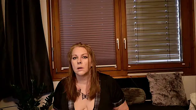 Snapshot of Big_Beautiful_MILF chatting on October 2025 11:46:01 AM Big Beautiful MILF online show from October 2025 11:46:01 AM