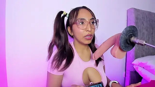 Leticia brownn1 online show from March 2026 07:36:02 PM