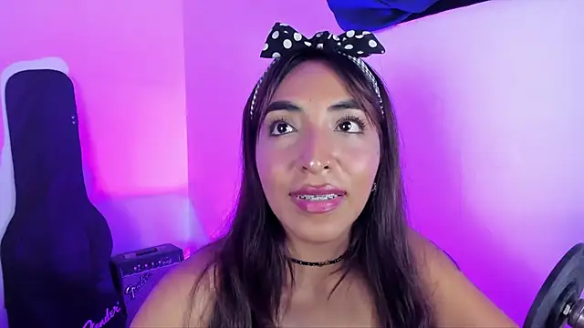 Leticia brownn1 online show from March 2025 06:00:01 PM