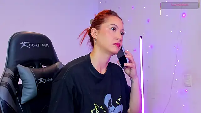 Amypond   online show from February 2026 04:07:01 PM