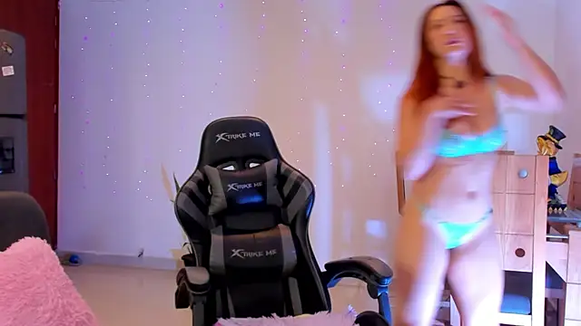 Amypond   online show from March 2026 07:01:01 PM