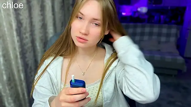Snapshot of ChloeMillerMeow chatting on October 2025 07:15:02 PM ChloeMillerMeow online show from October 2025 07:15:02 PM