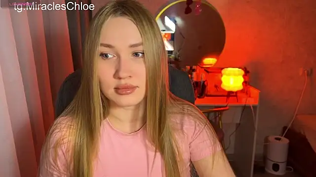 Snapshot of ChloeMillerMeow chatting on June 2026 07:23:01 PM ChloeMillerMeow online show from June 2026 07:23:01 PM