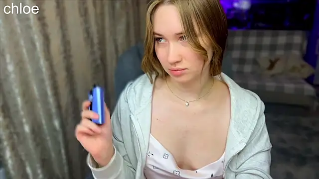 Snapshot of ChloeMillerMeow chatting on October 2025 06:09:01 PM ChloeMillerMeow online show from October 2025 06:09:01 PM
