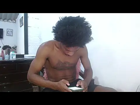 Larry-n-clouds online show from May 2026 05:10:01 PM