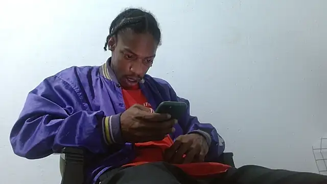 Larry-n-clouds online show from February 2026 02:58:02 AM