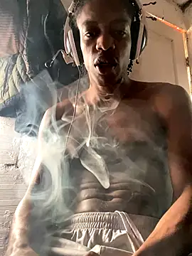 Larry-n-clouds online show from November 2025 03:22:02 PM