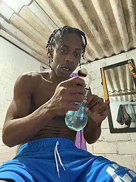 Larry-n-clouds online show from November 2025 03:05:01 AM