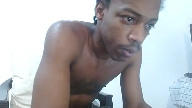 Larry-n-clouds online show from February 2026 08:30:01 PM