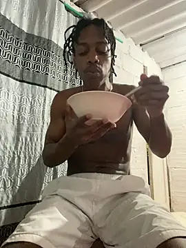 Larry-n-clouds online show from December 2025 10:43:02 AM