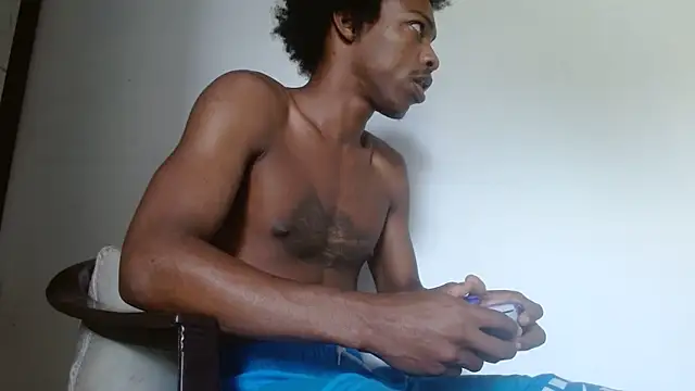 Larry-n-clouds online show from February 2026 06:03:01 PM