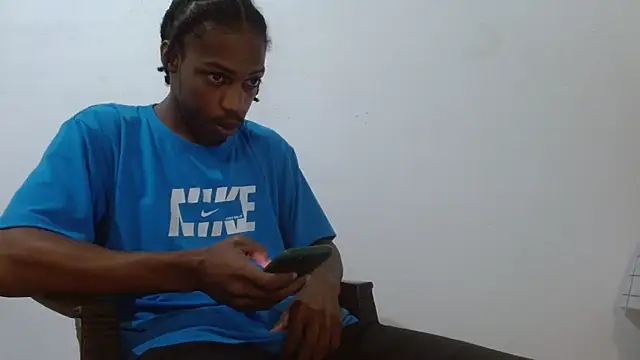 Larry-n-clouds online show from February 2026 04:05:02 PM